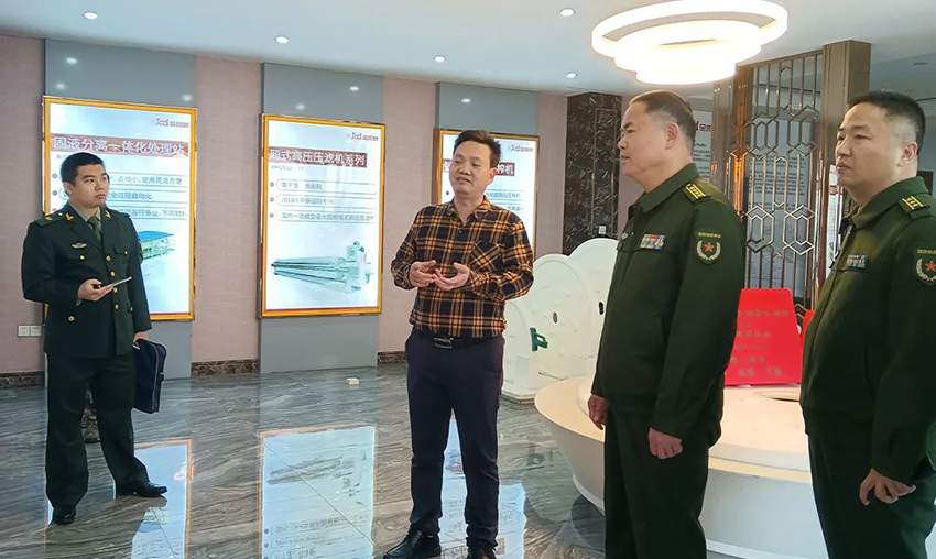 佛山军分区政委、禅城区委常委领导一行莅临丝瓜视频黄下载调研指导工作